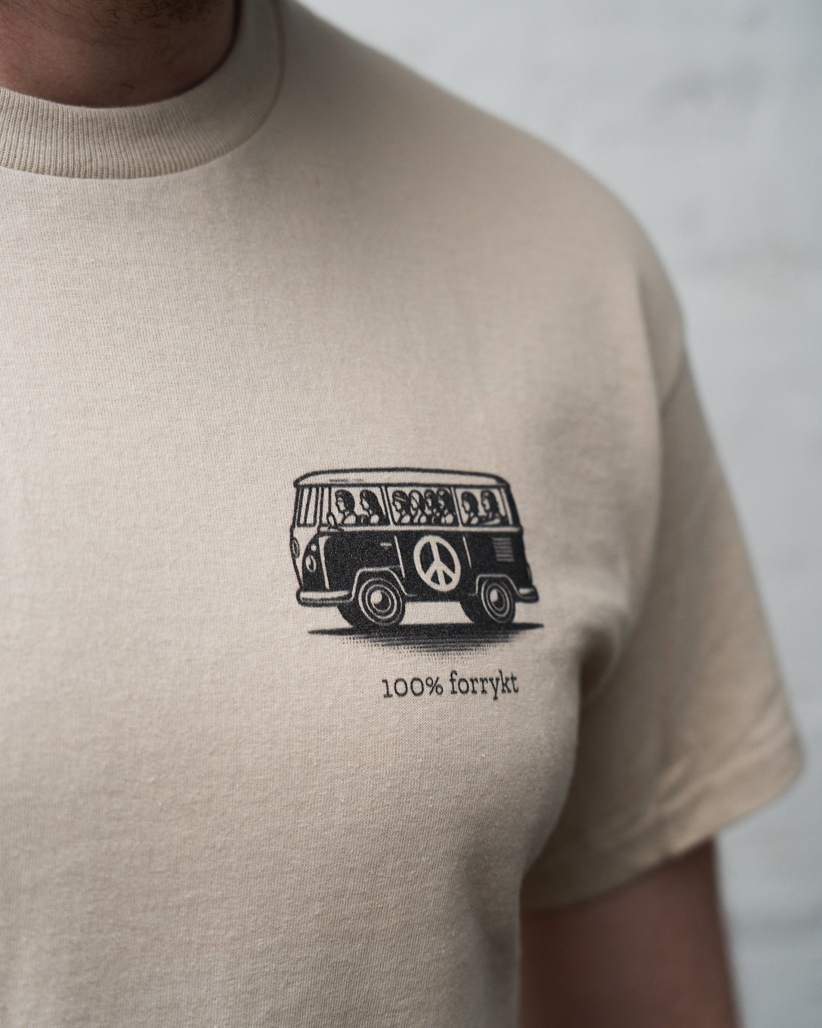 Medium - "modellen" er 185 cm høj og vejer ca. 84 kg. 